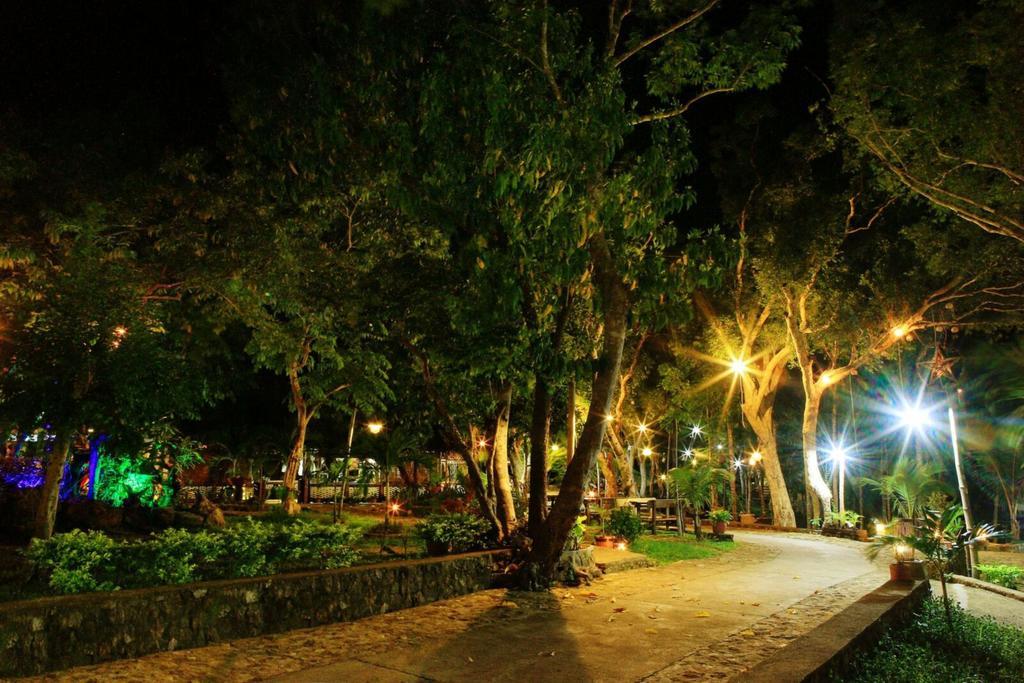 Villa Khadine Grand Vista Resort Корон Екстериор снимка