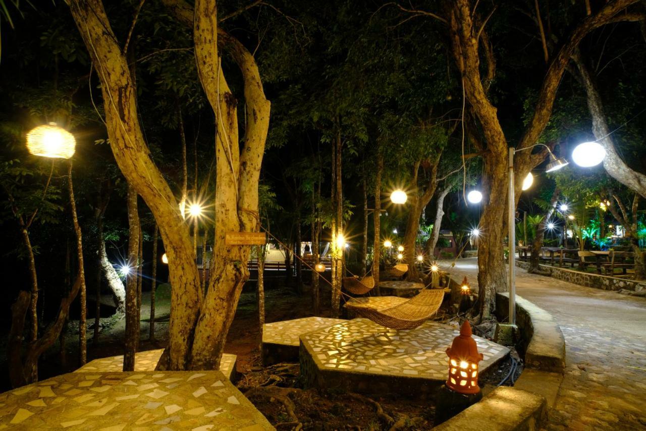 Villa Khadine Grand Vista Resort Корон Екстериор снимка